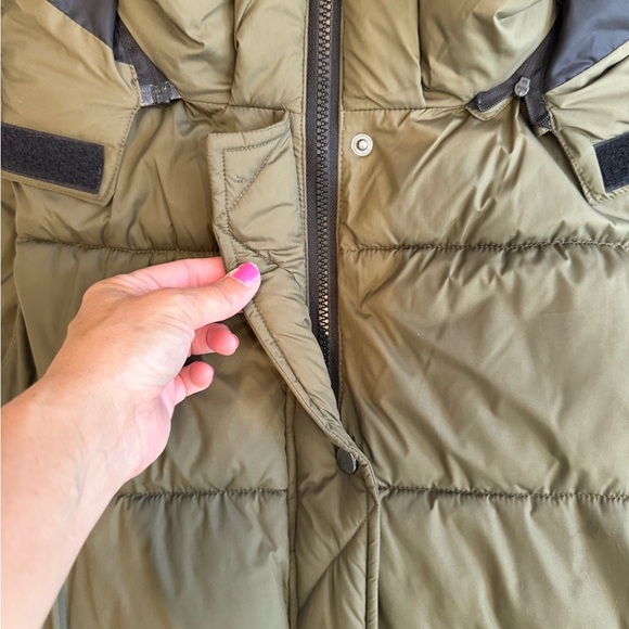 Nordstrom Long Puffer Vest XS Olive Green Hooded Quilted - Picture 8 of 8